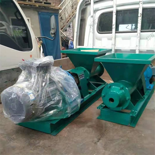 華礦集團(tuán)一批炮泥機發(fā)往四川