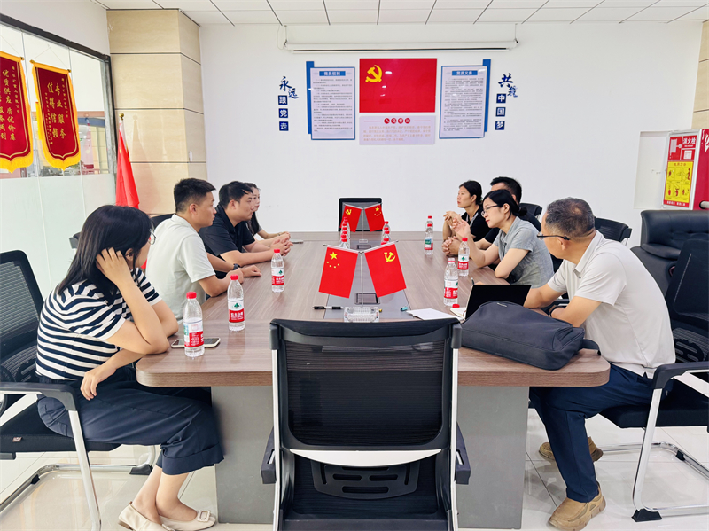 熱烈歡迎任城區(qū)總工會領(lǐng)導(dǎo)一行蒞臨華礦集團調(diào)研指導(dǎo)